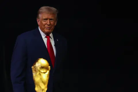 قبل نهائي المونديال.. ترامب: من الصعب الرهان ضد ميسي.. ورونالدو لاعب عظيم